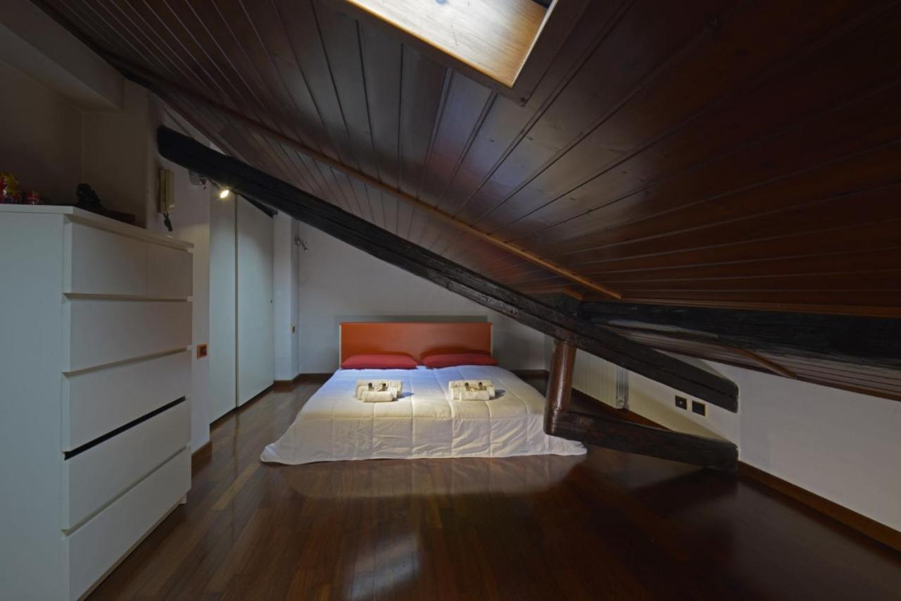 Cenisio - Corso Sempione Accogliente Mansarda Di Design Apartamento Milán Exterior foto